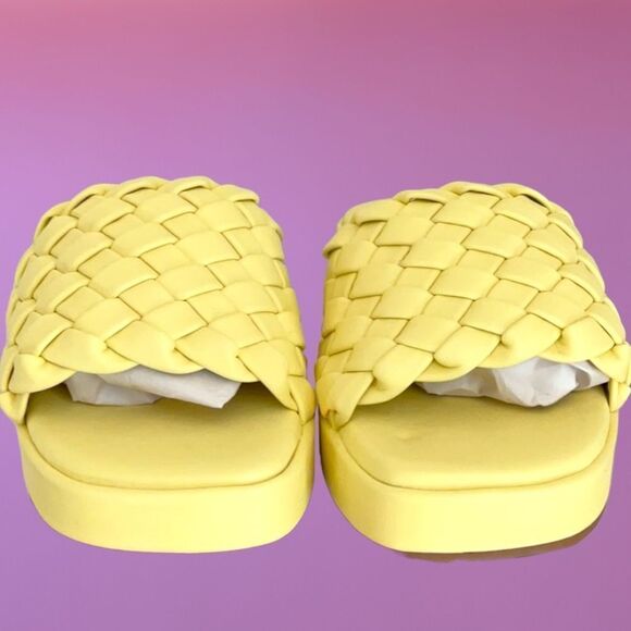 ANNE KLEIN NEW IN BOX AKTOMISINA SANDAL SLIDE SHOE 8M YELLOW - Picture 6 of 9